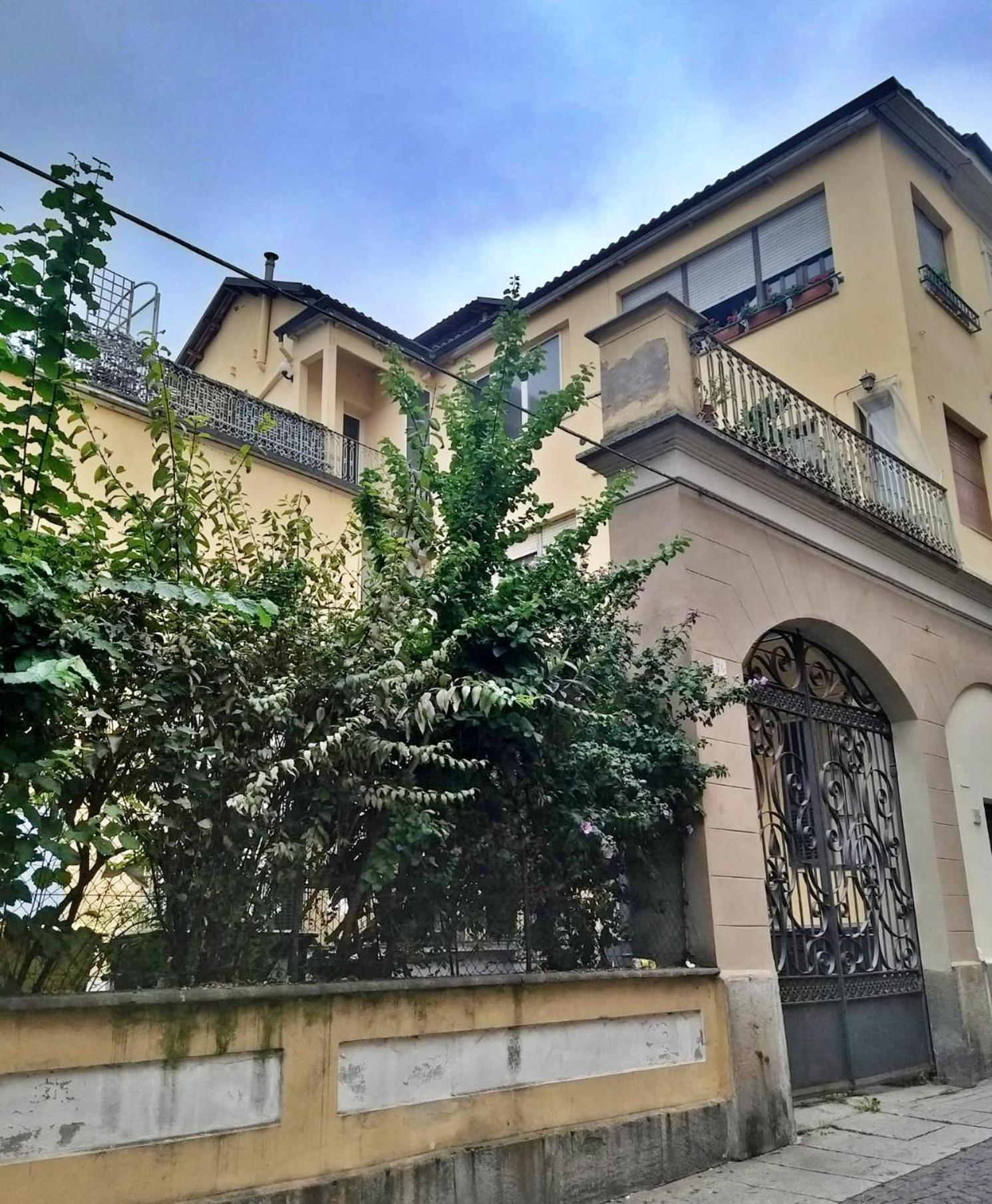 Апартаменты Le Tre Ca', Ca' Cecilia, Ca' Nina, Ca' Vittoria Асти Экстерьер фото